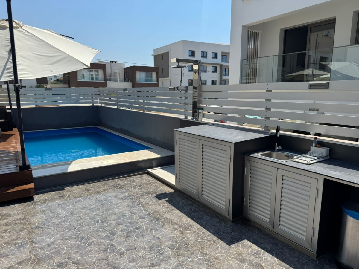 Detached Villa For Rent  in  Select Location