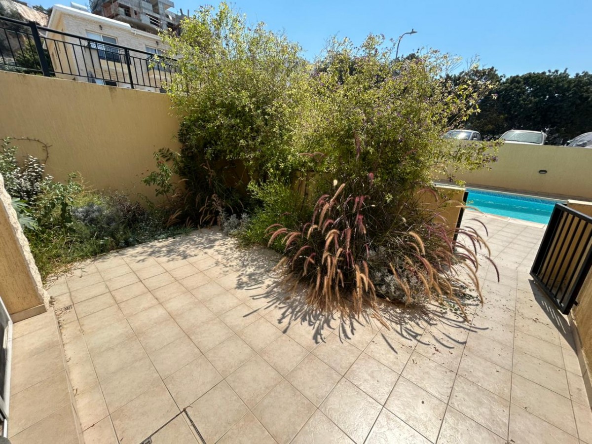 Town House For Sale  in  Kato Paphos - Universal