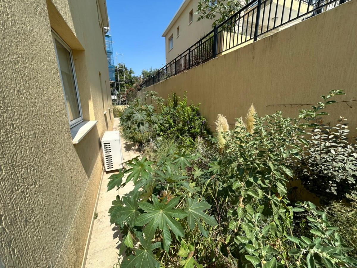 Town House For Sale  in  Kato Paphos - Universal
