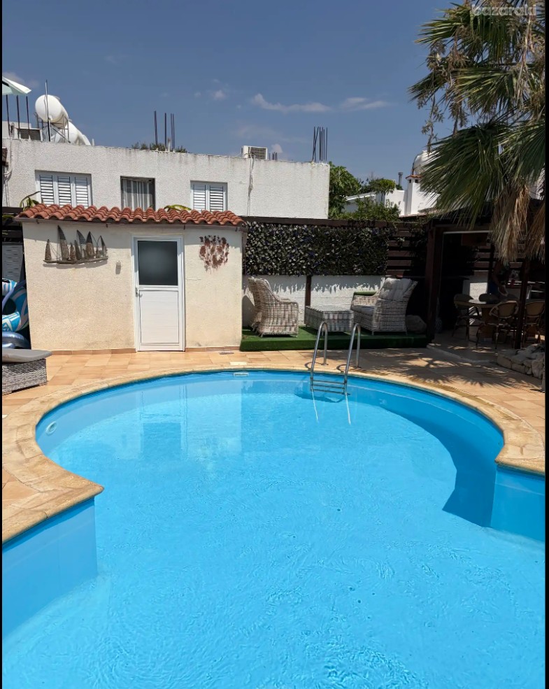 Detached Villa For Sale  in  Select Location