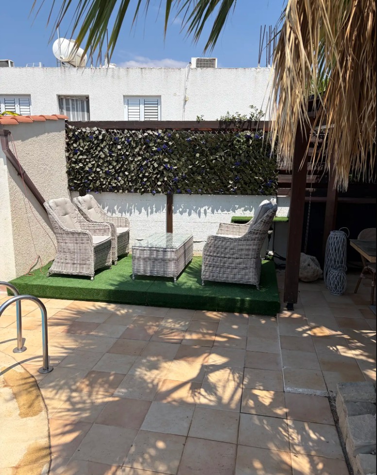 Detached Villa For Sale  in  Select Location