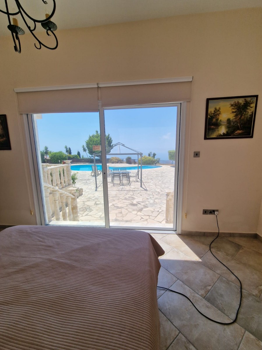 Detached Villa For Sale  in  Akoursos