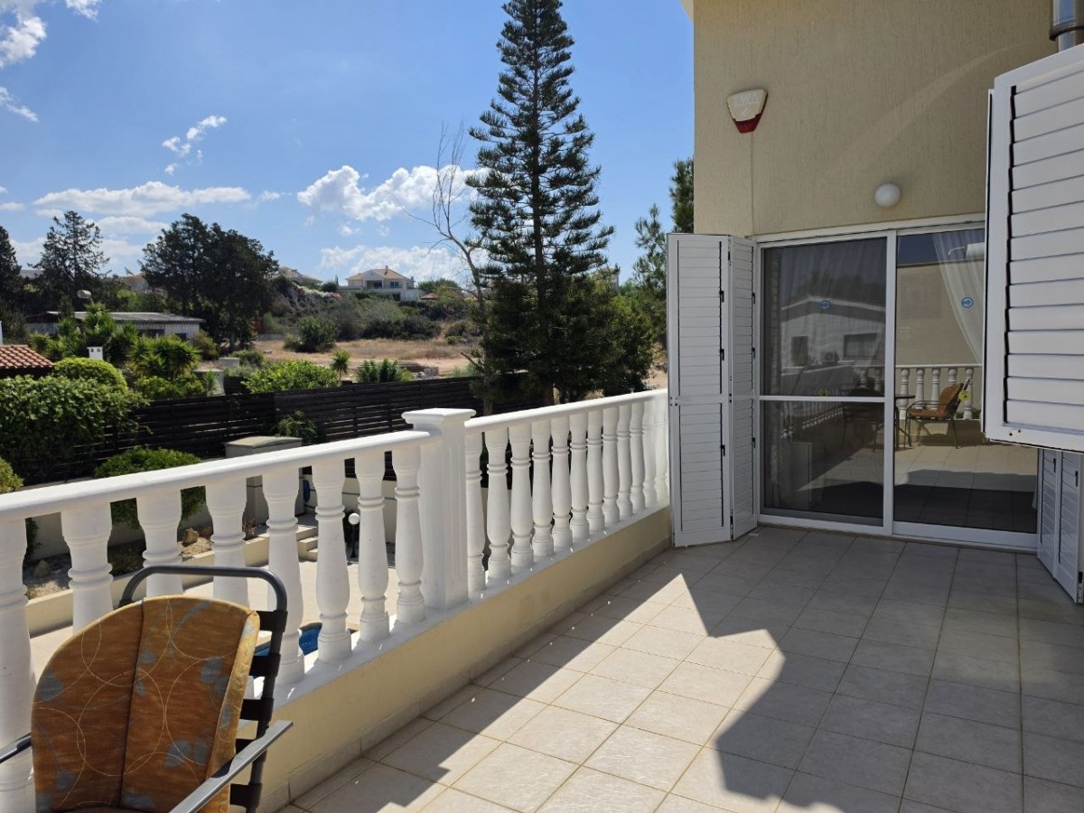 Detached Villa For Sale  in  Peyia - Sea Caves