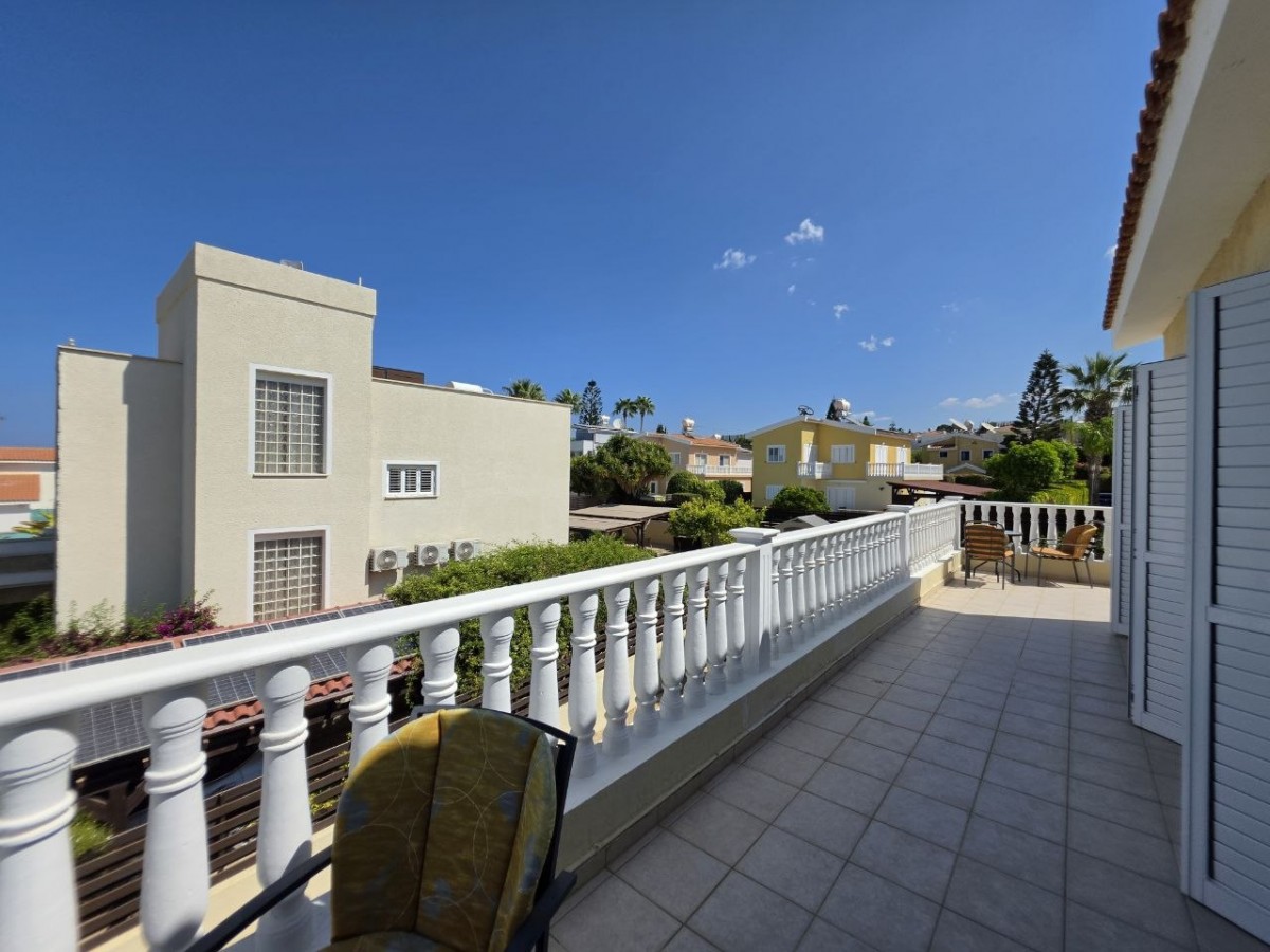 Detached Villa For Sale  in  Peyia - Sea Caves