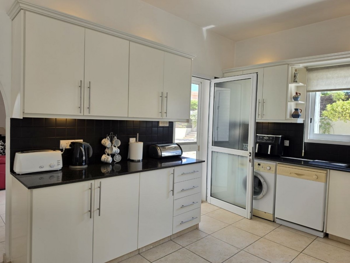 Detached Villa For Sale  in  Peyia - Sea Caves