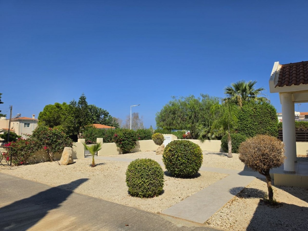 Detached Villa For Sale  in  Peyia - Sea Caves