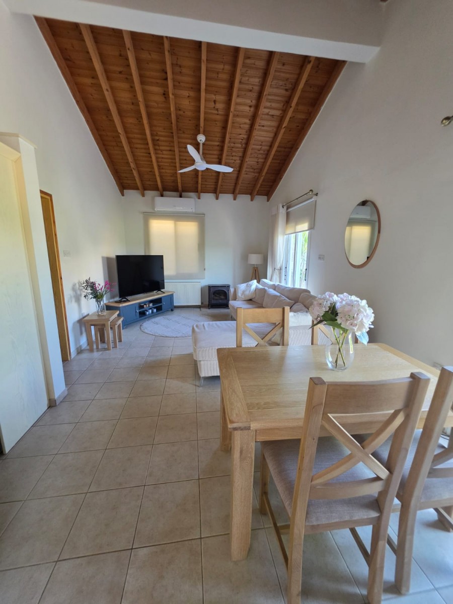 Bungalow For Sale  in  Kissonerga