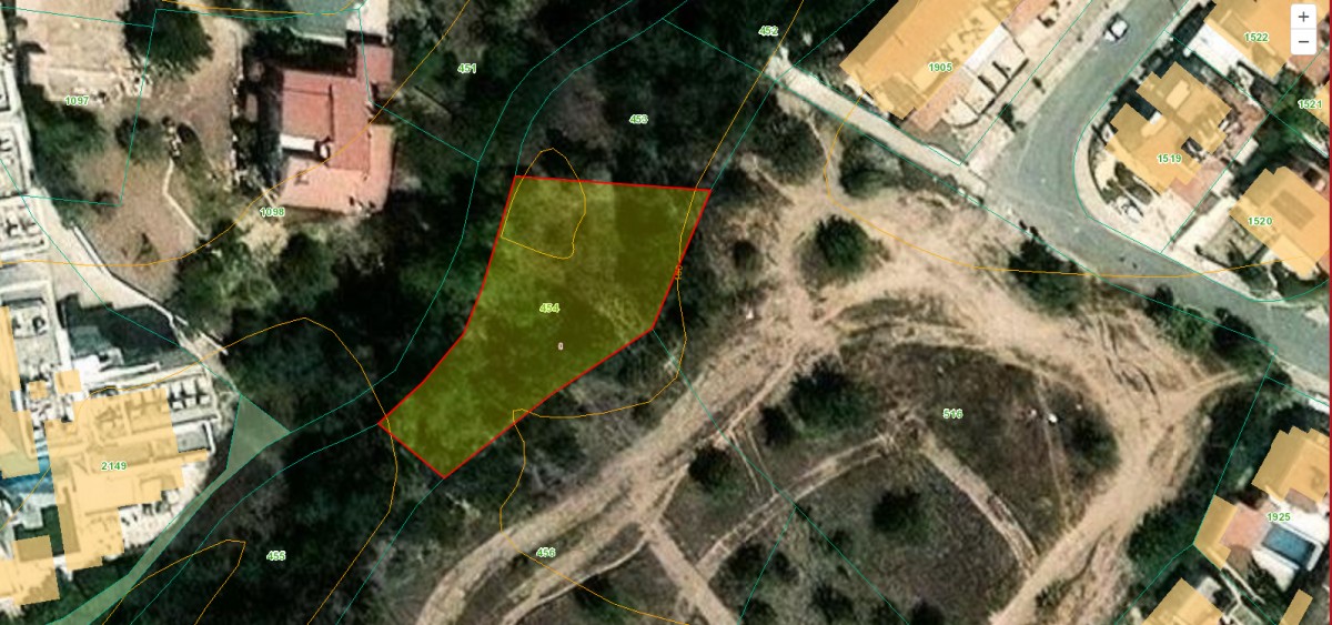 Land with permits For Sale  in  Peyia