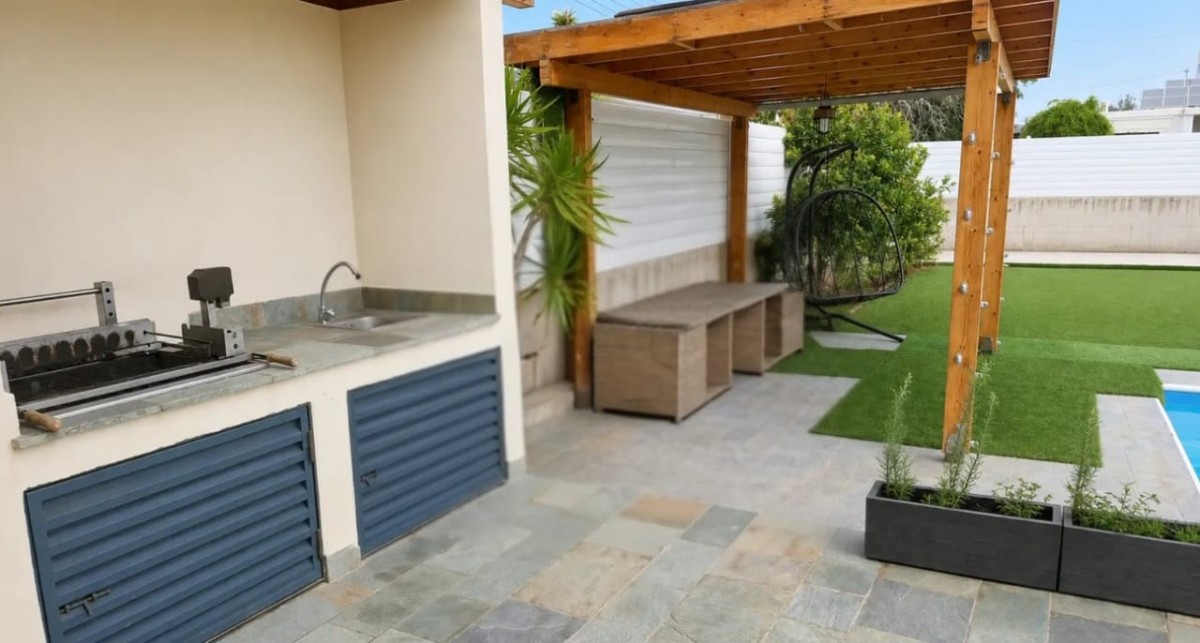 Detached Villa For Rent  in  Chlorakas