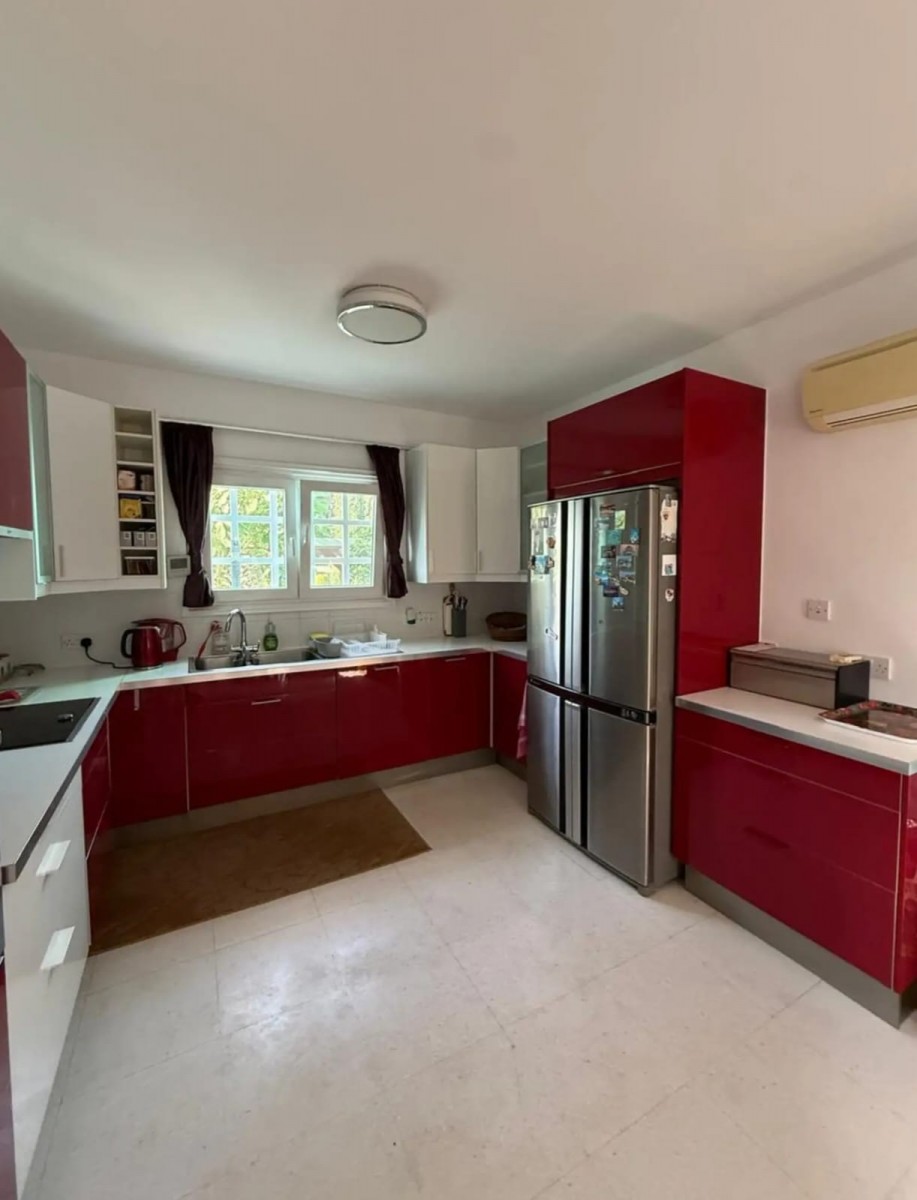 Detached Villa For Rent  in  Peyia - Coral Bay