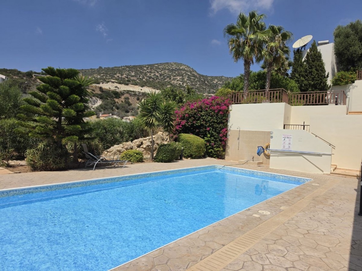 Apartment For Sale  in  Peyia