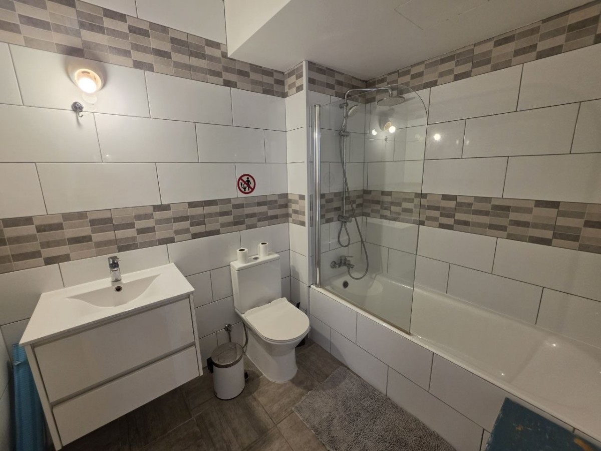Apartment For Sale  in  Peyia