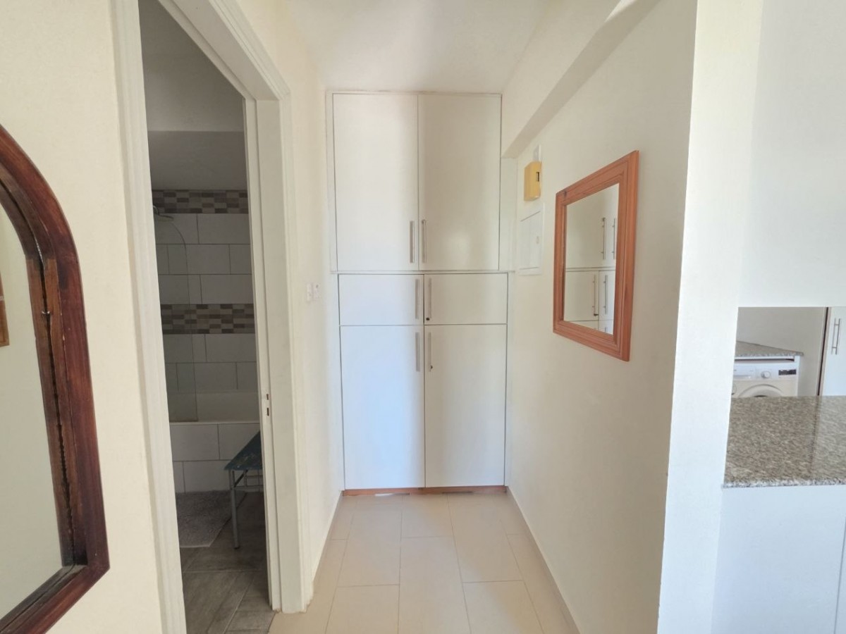Apartment For Sale  in  Peyia
