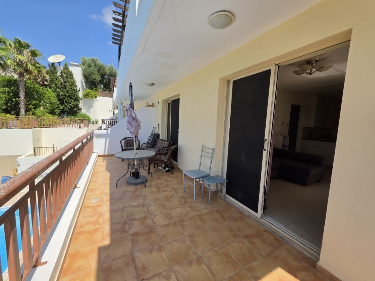 Apartment For Sale  in  Peyia