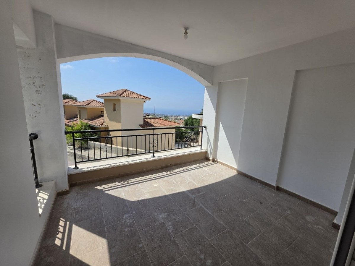 Detached Villa For Sale  in  Peyia