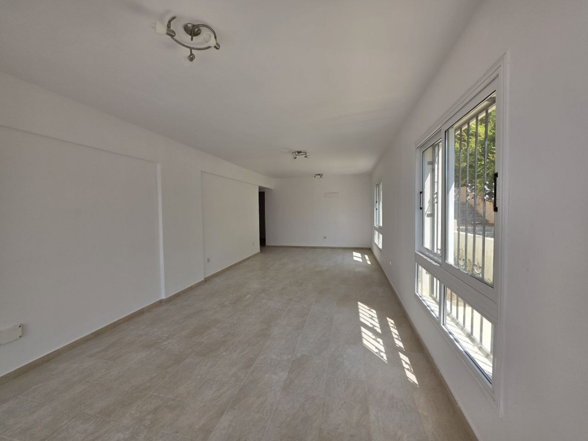 Detached Villa For Sale  in  Peyia