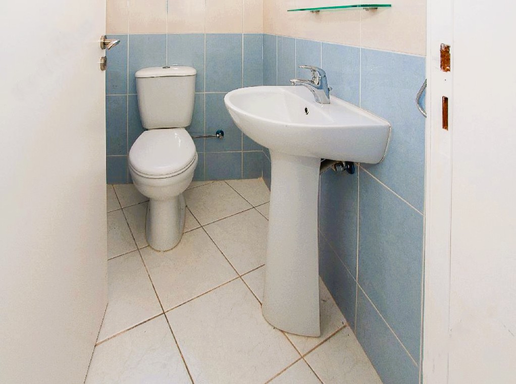 Semi Detached Villa For Sale  in  Anarita