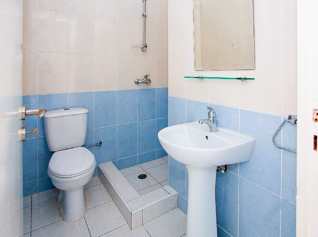Semi Detached Villa For Sale  in  Anarita