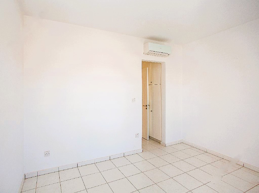 Semi Detached Villa For Sale  in  Anarita