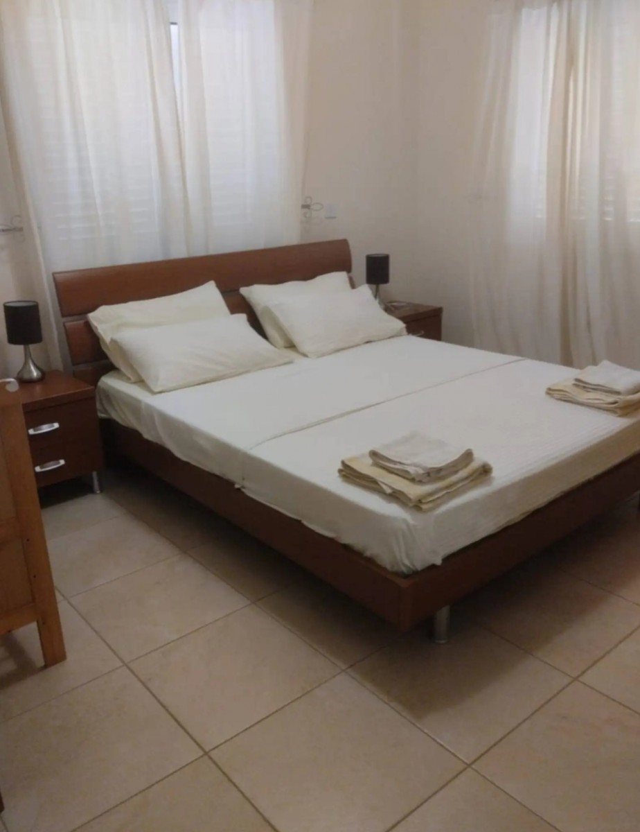 Detached Villa For Rent  in  Peyia - Coral Bay