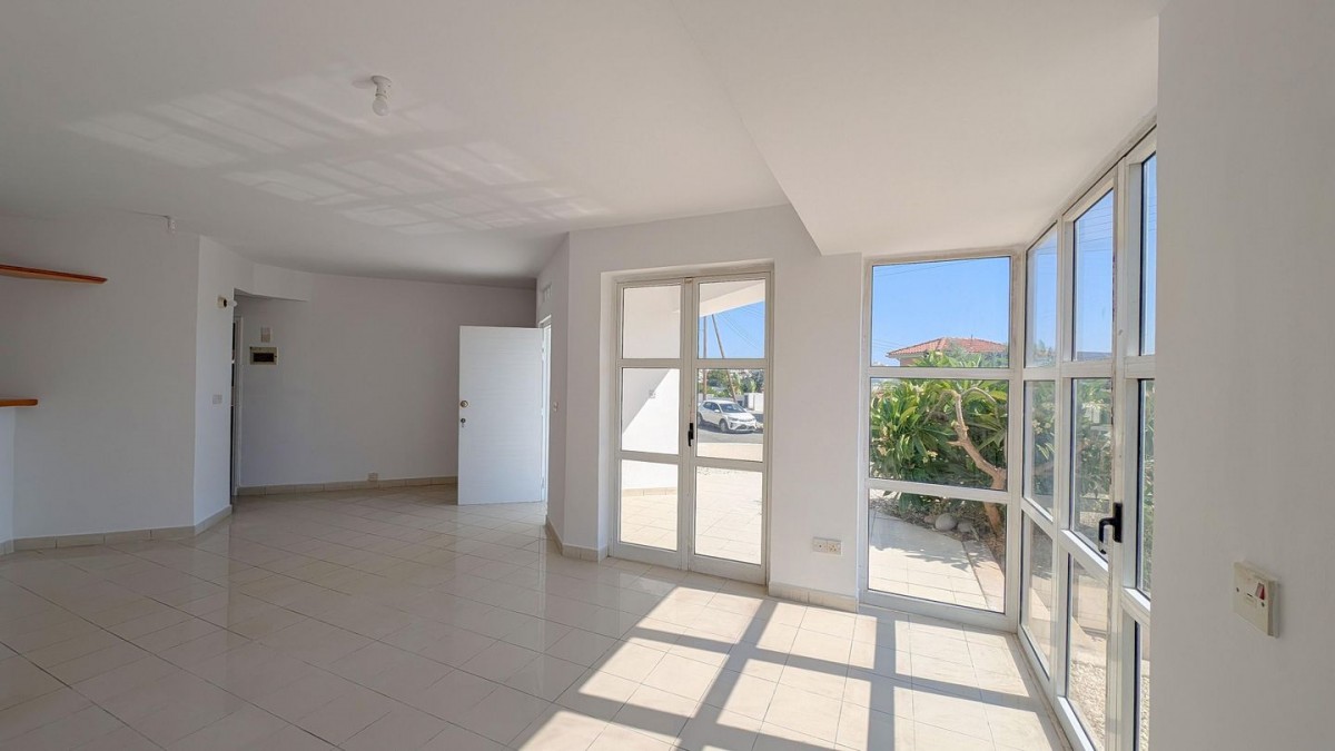 Two Storey Semi Detached House in Chloraka, Paphos