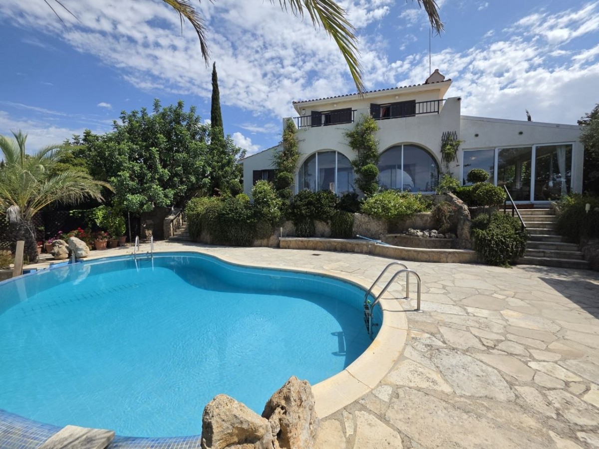 Detached Villa For Sale  in  Select Location