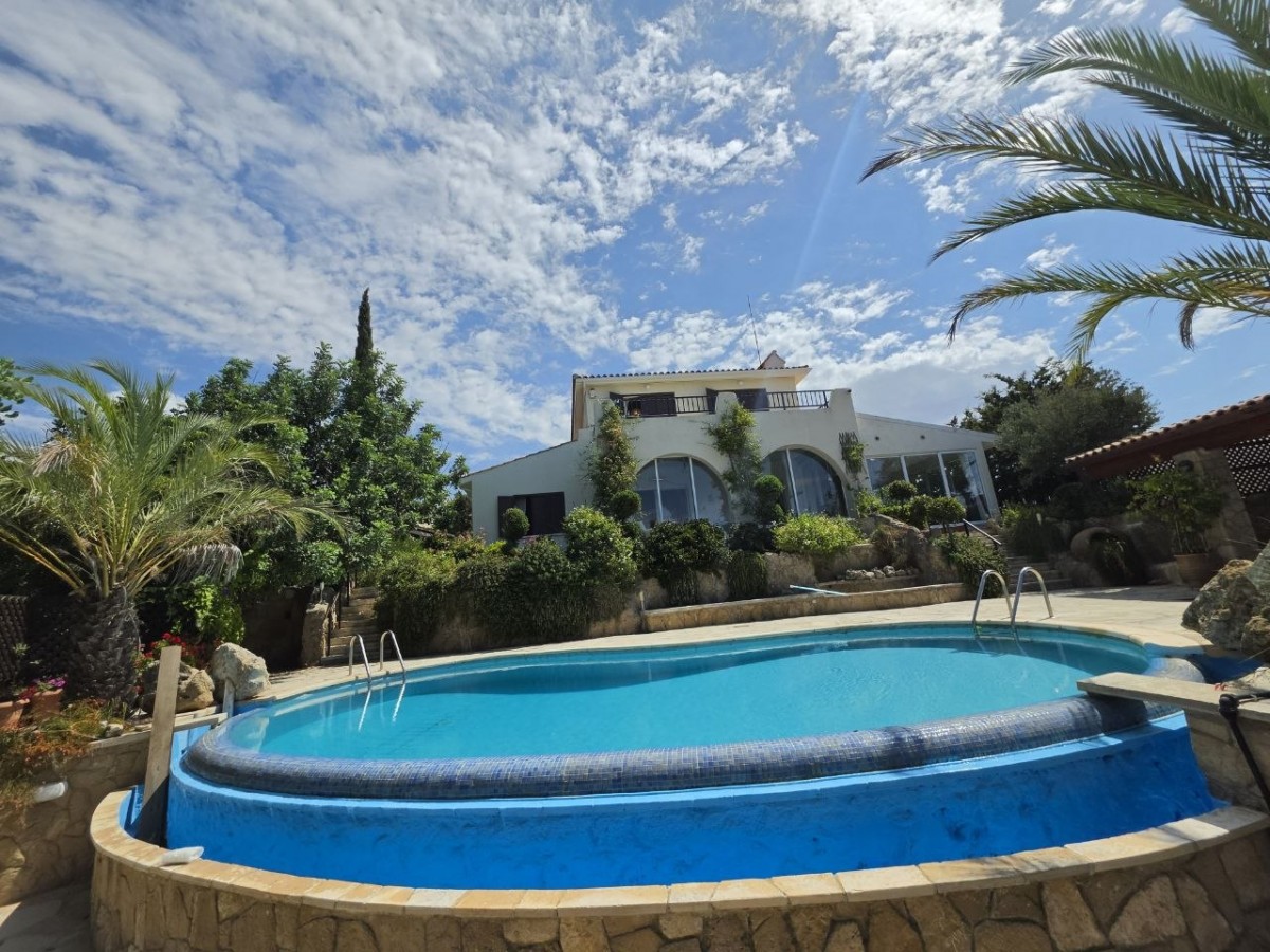 Detached Villa For Sale  in  Select Location