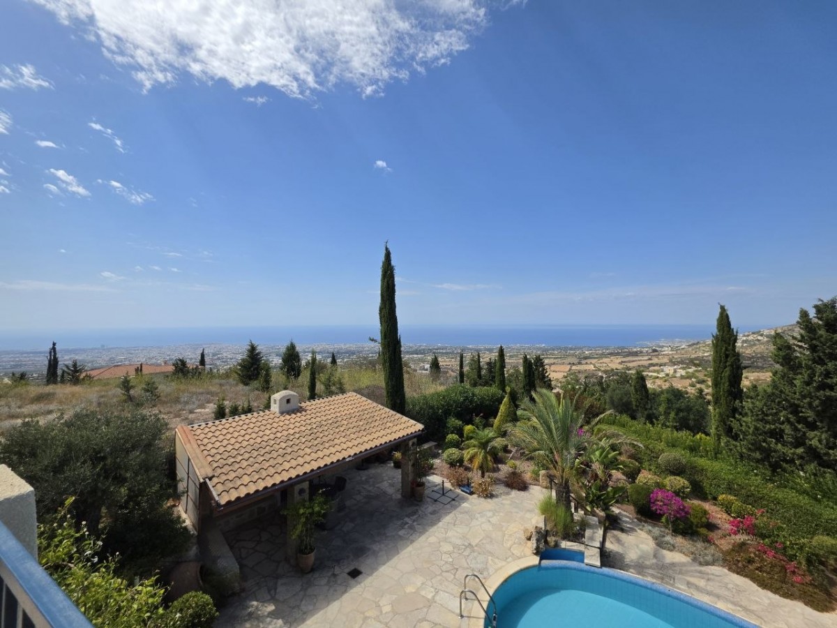 Detached Villa For Sale  in  Select Location