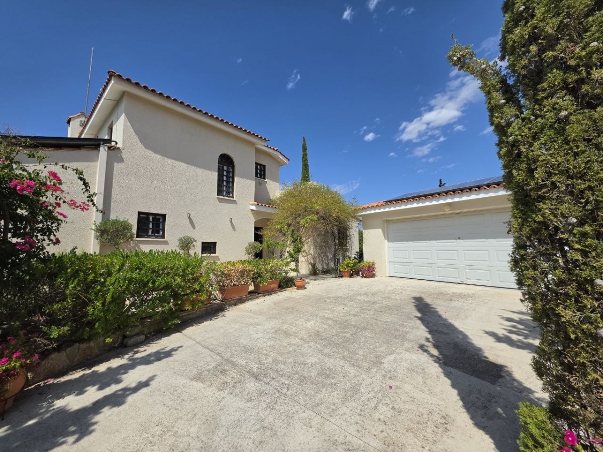 Detached Villa For Sale  in  Select Location