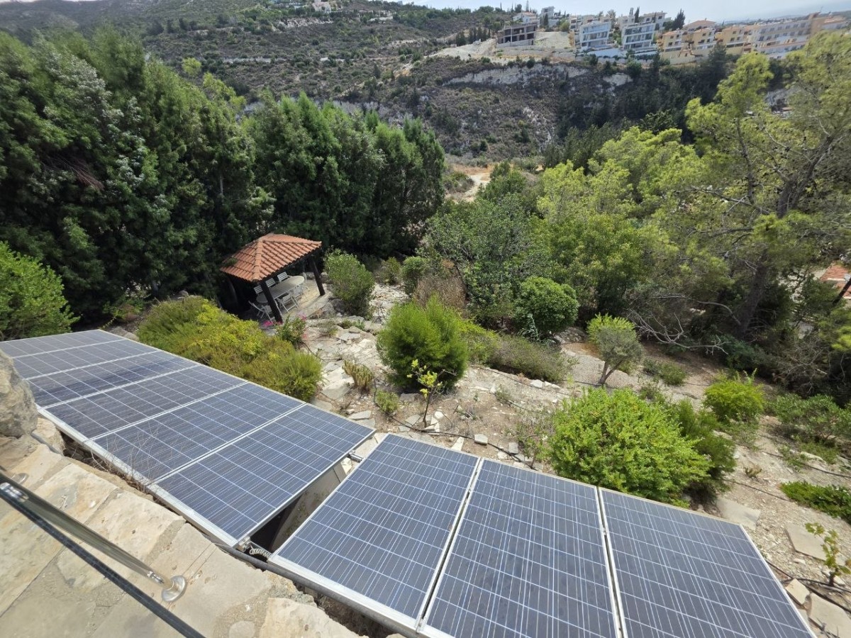 Detached Villa For Sale  in  Tala - Kamares