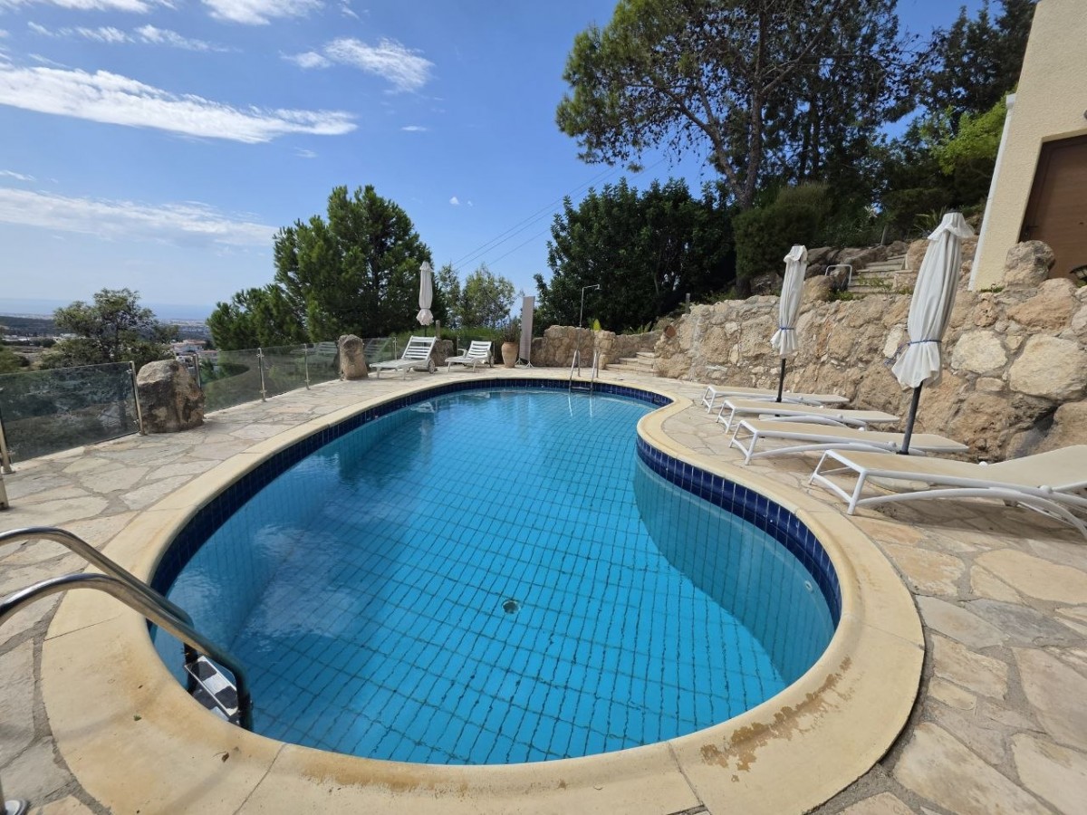 Detached Villa For Sale  in  Tala - Kamares