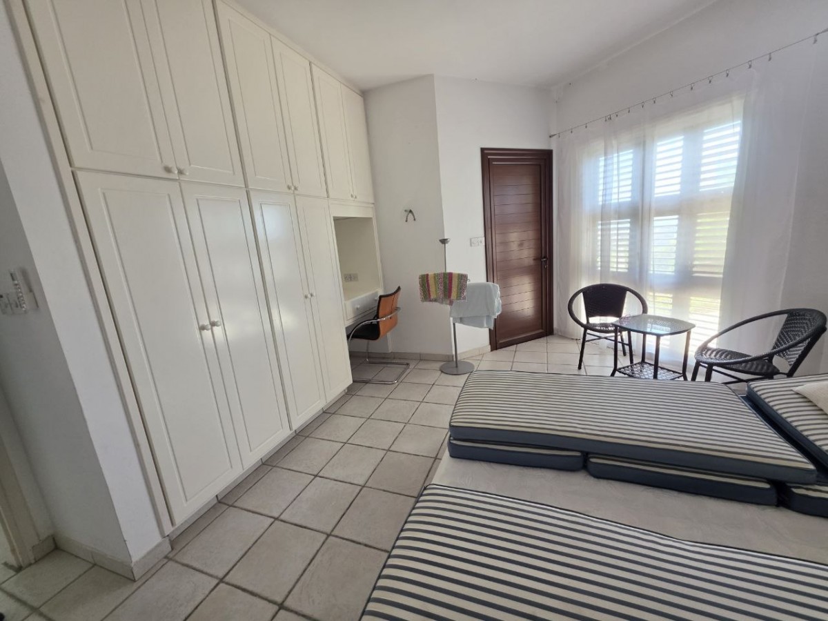 Detached Villa For Sale  in  Tala - Kamares