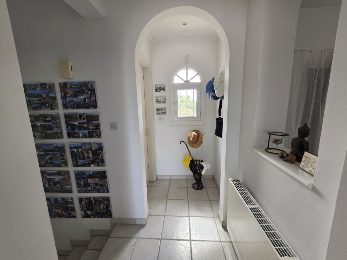 Detached Villa For Sale  in  Tala - Kamares