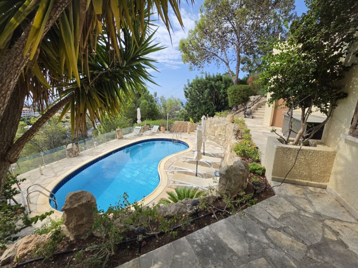 Detached Villa For Sale  in  Tala - Kamares