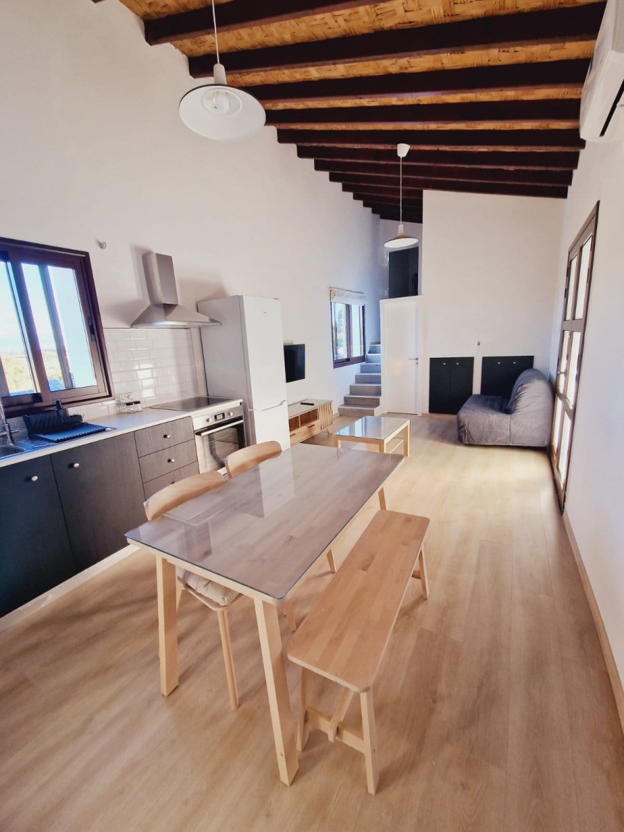 Traditional House For Rent  in  Polemi