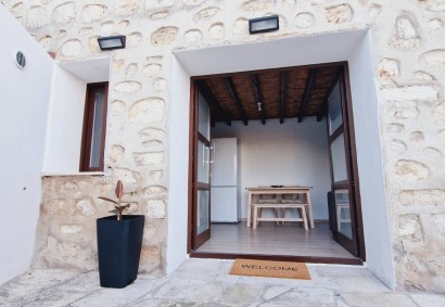 Polemi, Paphos Traditional House For Rent | DT5461