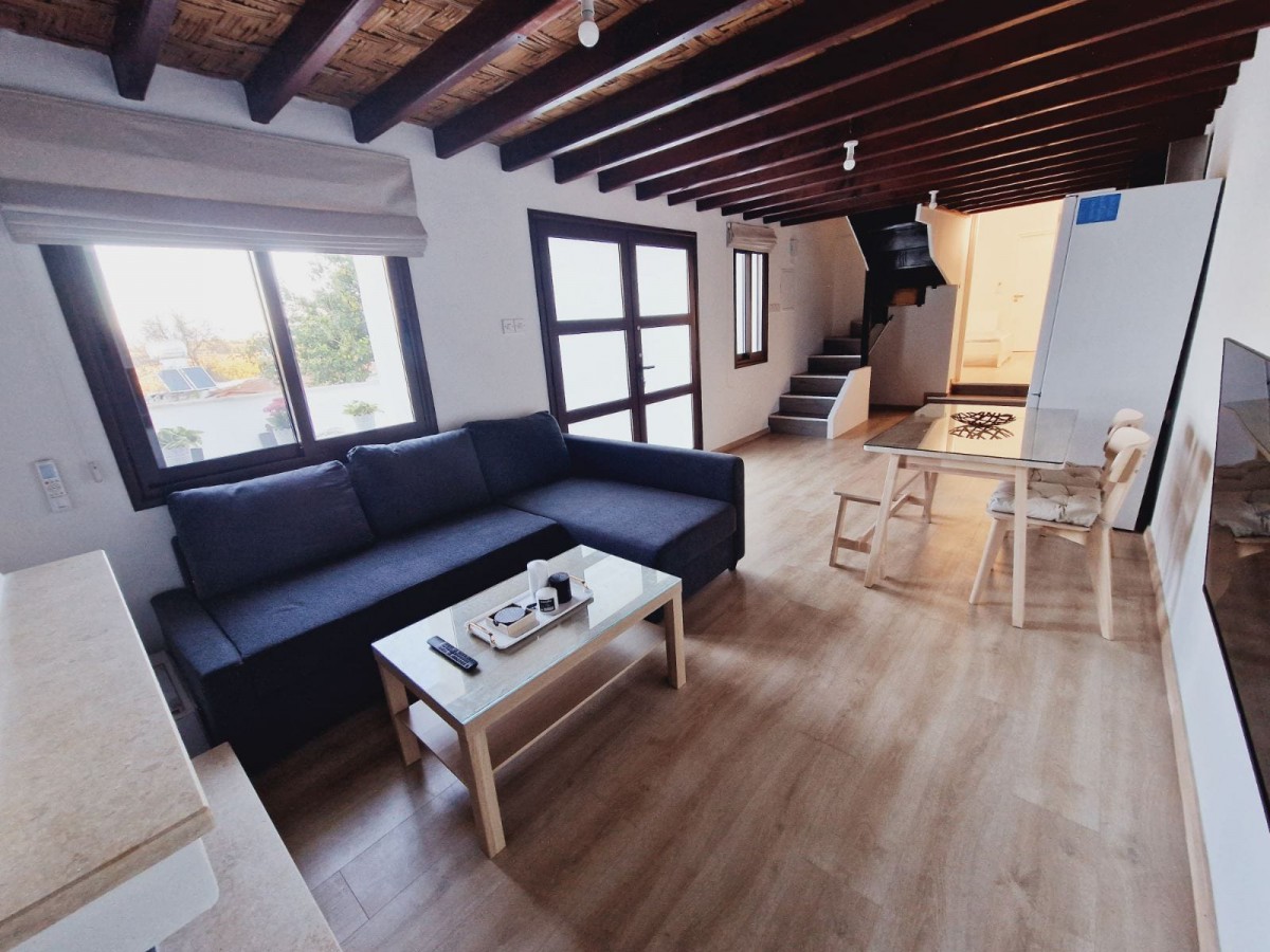 Traditional House For Rent  in  Polemi