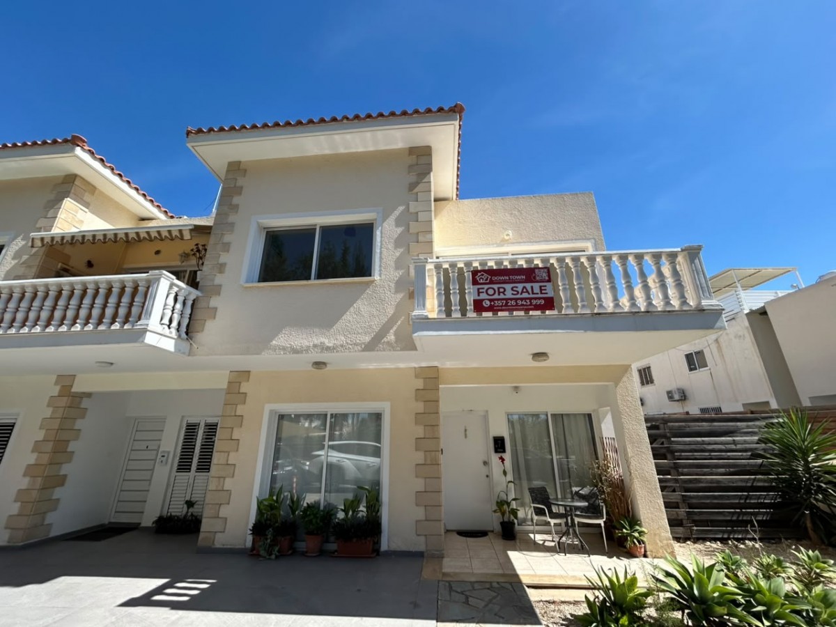 Detached Villa For Sale  in  Select Location