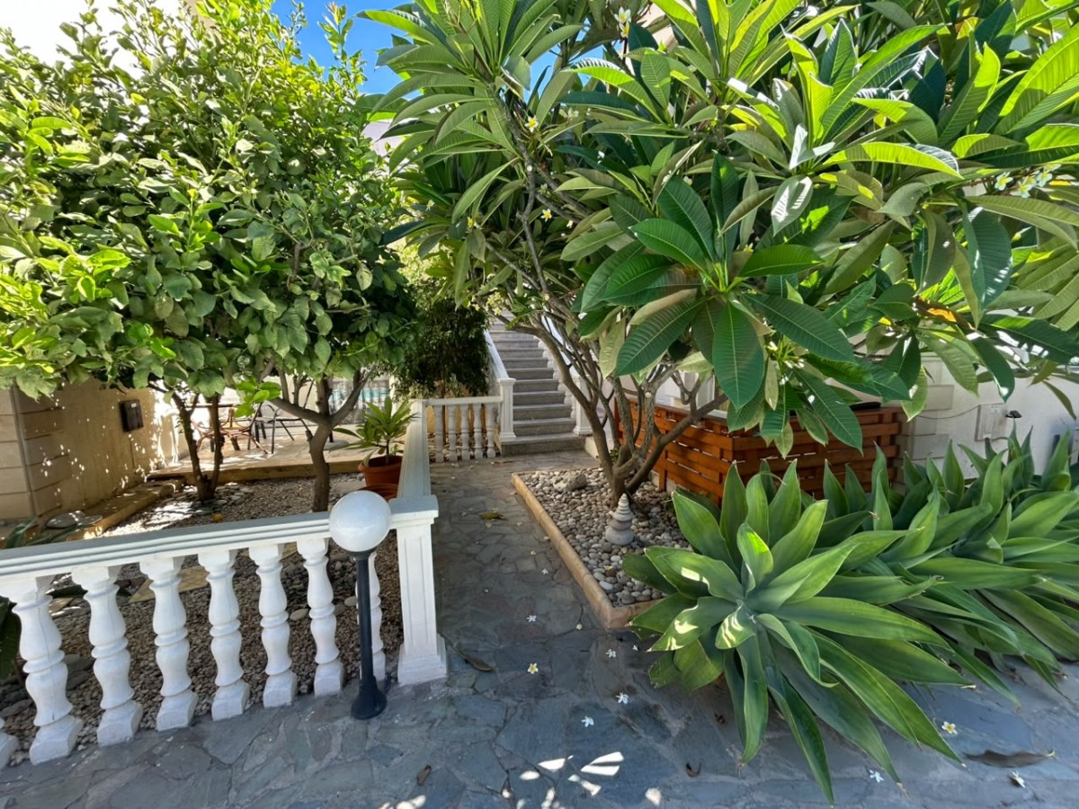 Detached Villa For Sale  in  Select Location