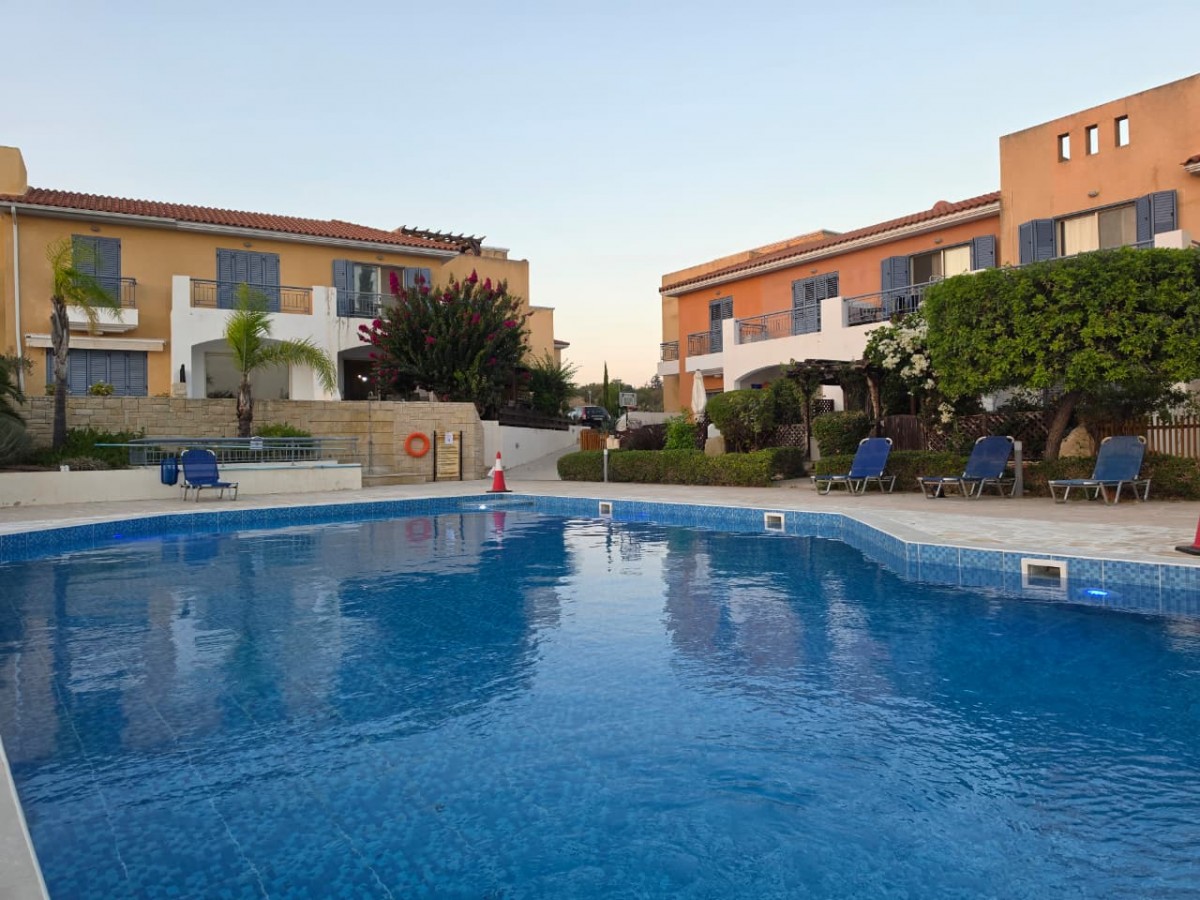 Semi Detached Villa For Sale  in  Anarita