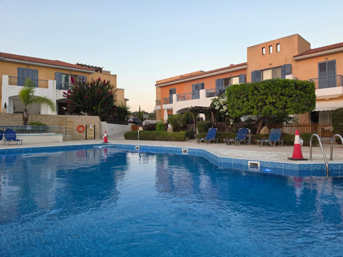 Semi Detached Villa For Sale  in  Anarita