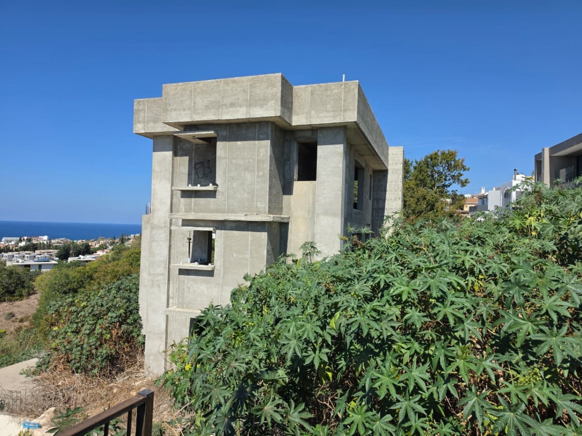 Detached Villa For Sale  in  Chlorakas