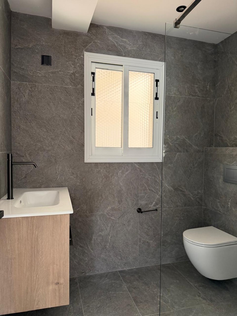 Ground Floor Apartment For Sale  in  Kato Paphos - Universal