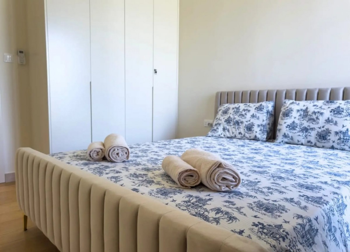 Detached Villa For Rent  in  Emba