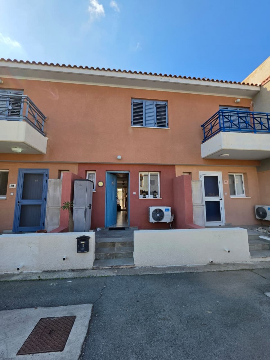 Town House For Sale  in  Kato Paphos - Universal