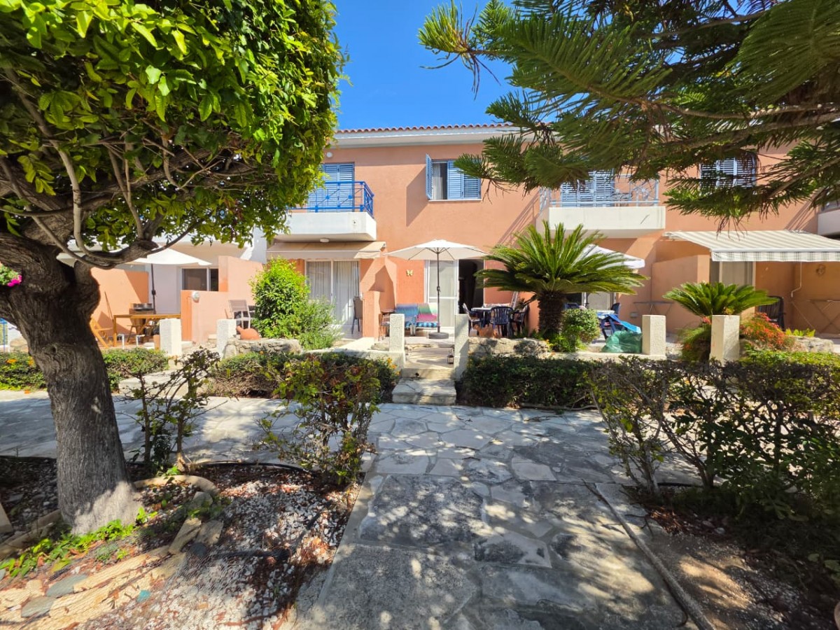 Town House For Sale  in  Kato Paphos - Universal