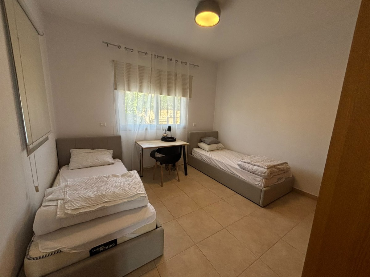 Bungalow For Rent  in  Peyia - Sea Caves