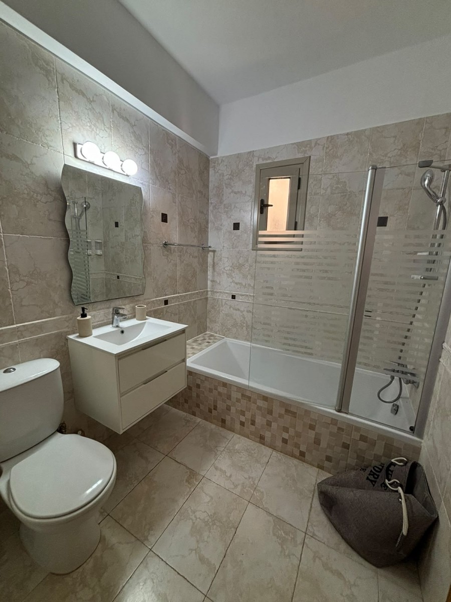 Bungalow For Rent  in  Peyia - Sea Caves