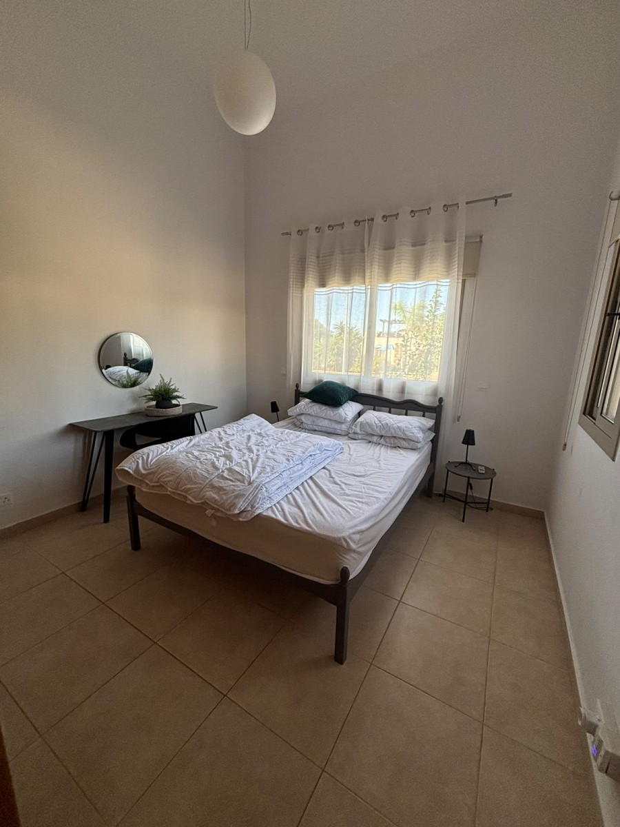 Bungalow For Rent  in  Peyia - Sea Caves