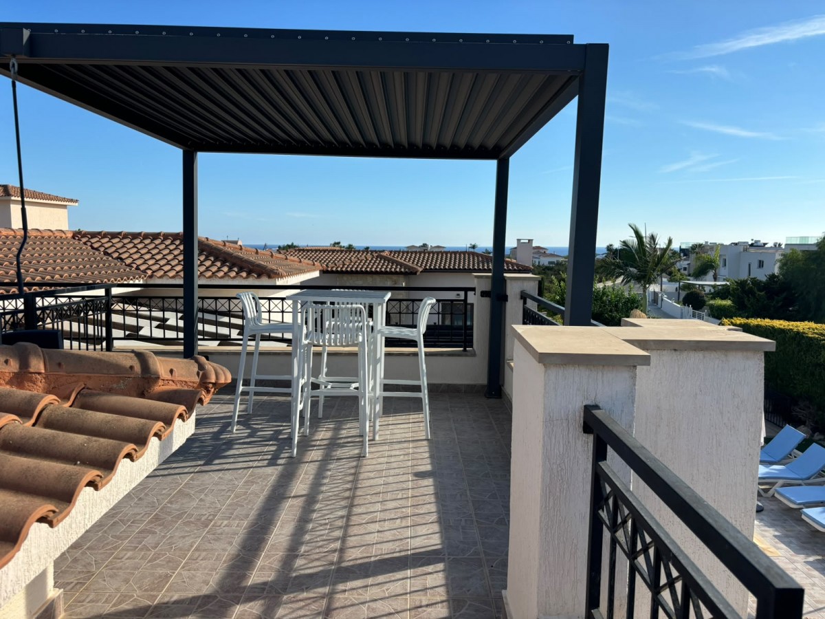 Bungalow For Rent  in  Peyia - Sea Caves